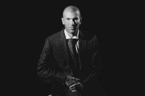 乐鱼体育-阿扎伦卡新星夺冠表现突出，快船前途光明！赢得满堂喝彩